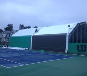 ملعب تنس